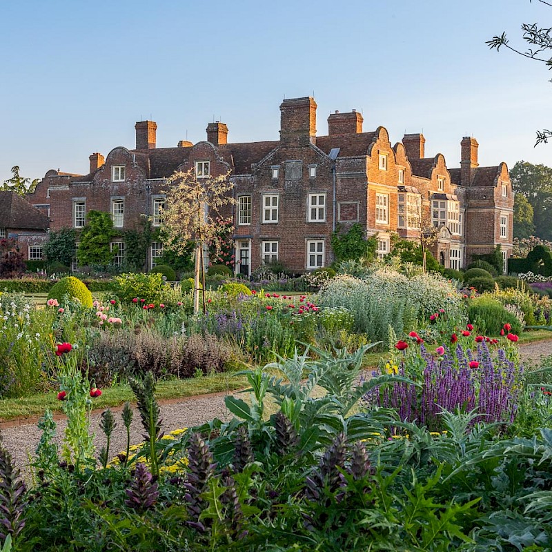 House & Garden Image